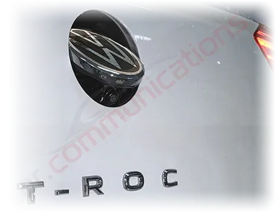 VW-T-ROC-Emblem-Camera-2020