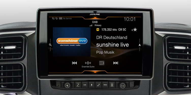 9_Built-in-DAB-Plus-digital-radio