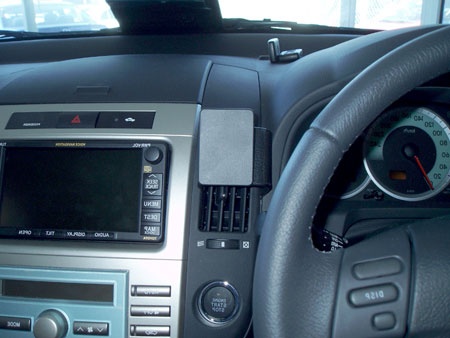 Toyota Corolla Verso Brodit ProClip Mounting Bracket - Center mount (653477) Toyota Corolla Verso Brodit ProClip Mounting Bracket - Center mount (653477)