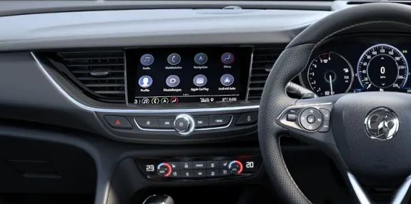 insignia reversing camera screen